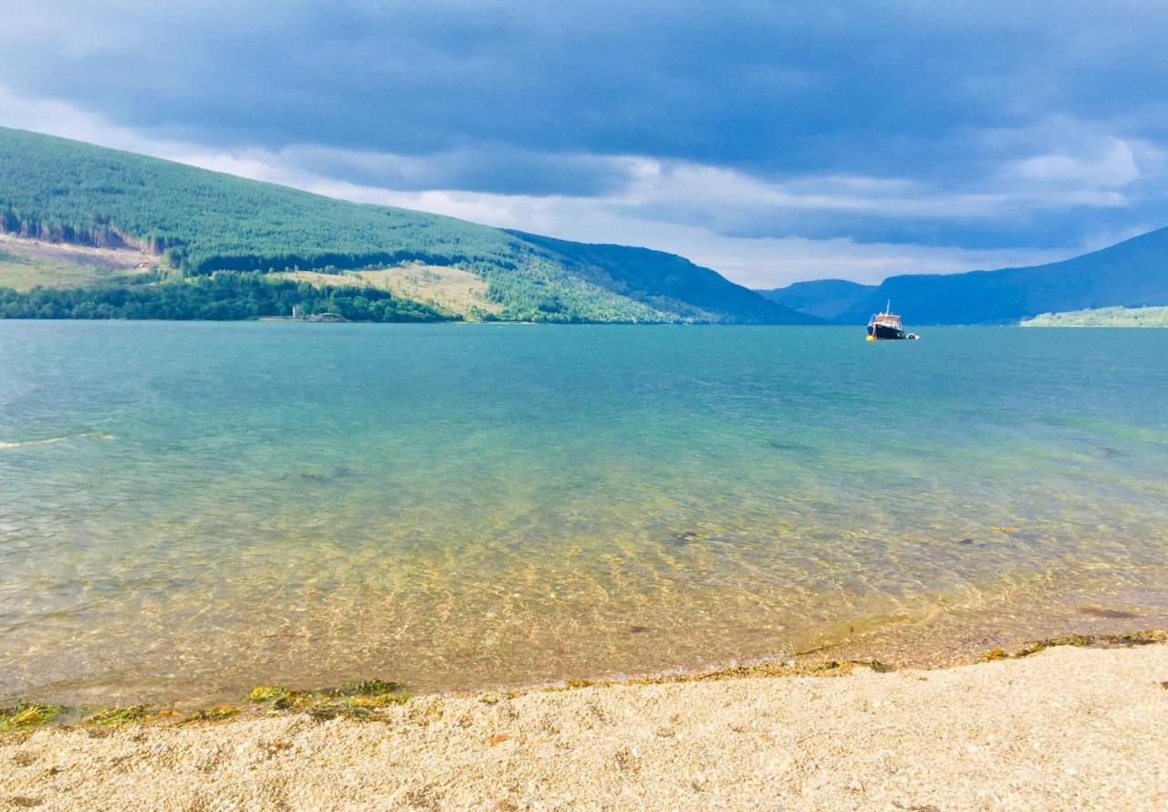 Seal Point Cabin - Luxury Glamping Cairndow エクステリア 写真
